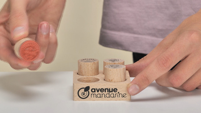 Lot De 4 Tampons En Bois Avenue Mandarine – Encore Un Effort, Très Bien, Excellent – Français