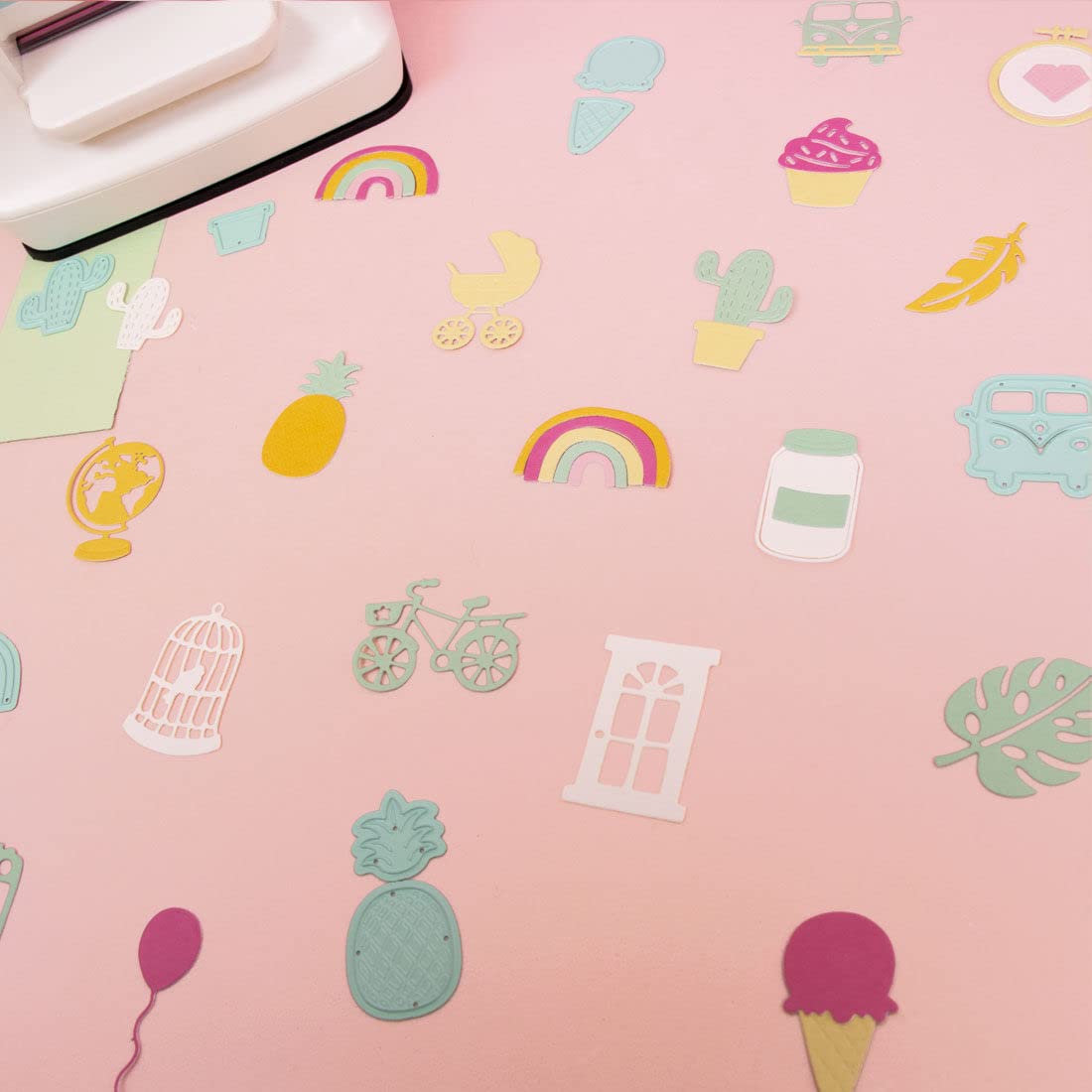 Mini Matrice Scrapbooking Craftelier - Forme Appareil Photo - Taille 3.96 X 3.42 Cm - Compatible Machines Sizzix, Big Shot