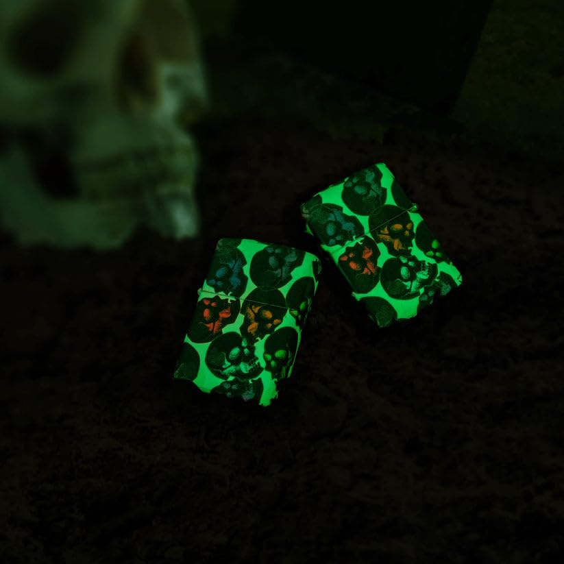 Encendedor Zippo diseño calaveras que brillan en la oscuridad miniatura 3