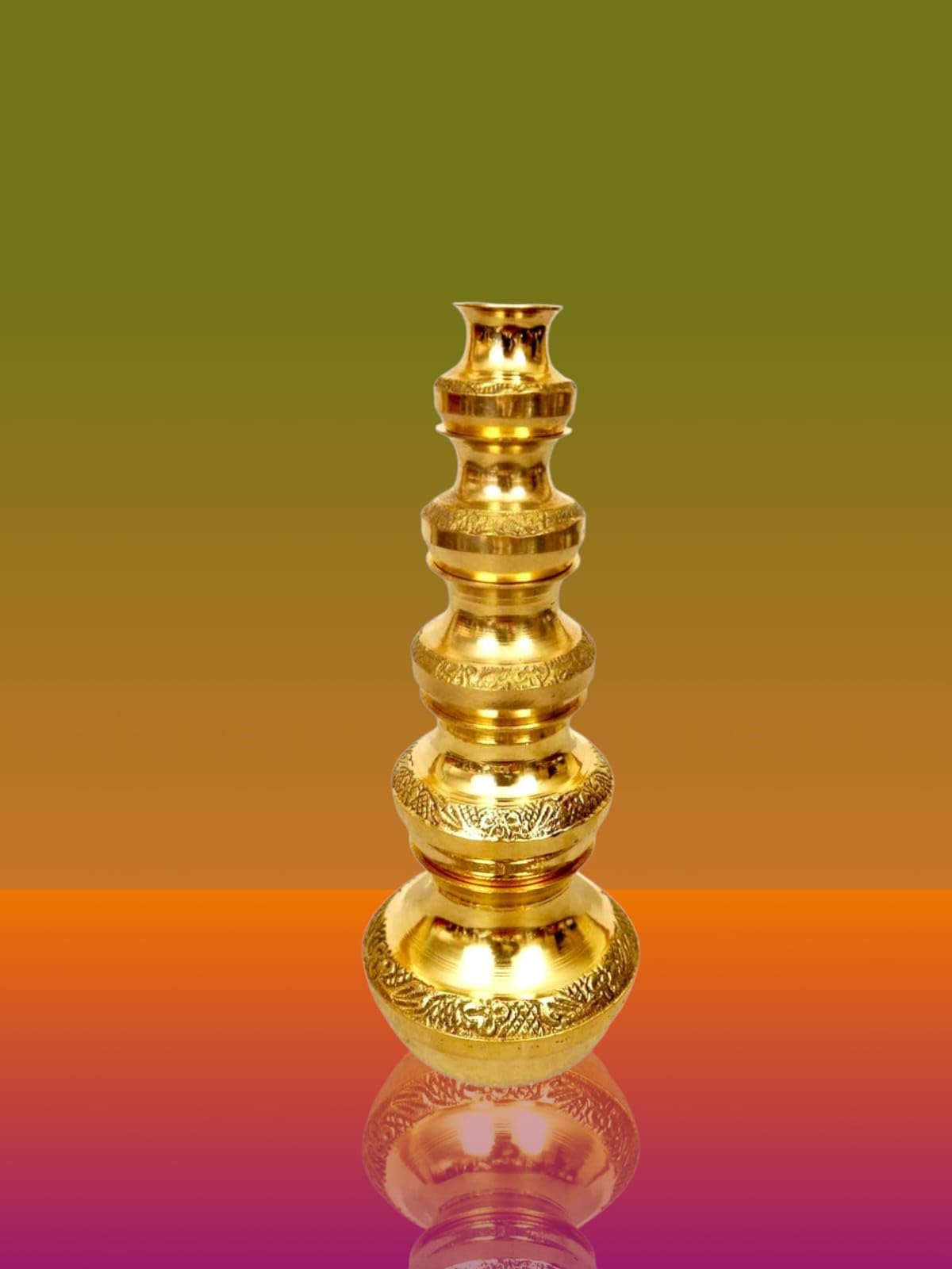 Brass Engraved Glossy Finish Kubera Kudam Utaran Kalash Puja Handcrafted Decorative Item for Living Room, Vaastu Décor Showpiece,Lakshmi Kuberar Lucky Pot 5 Piece Kalash Set.-image-33