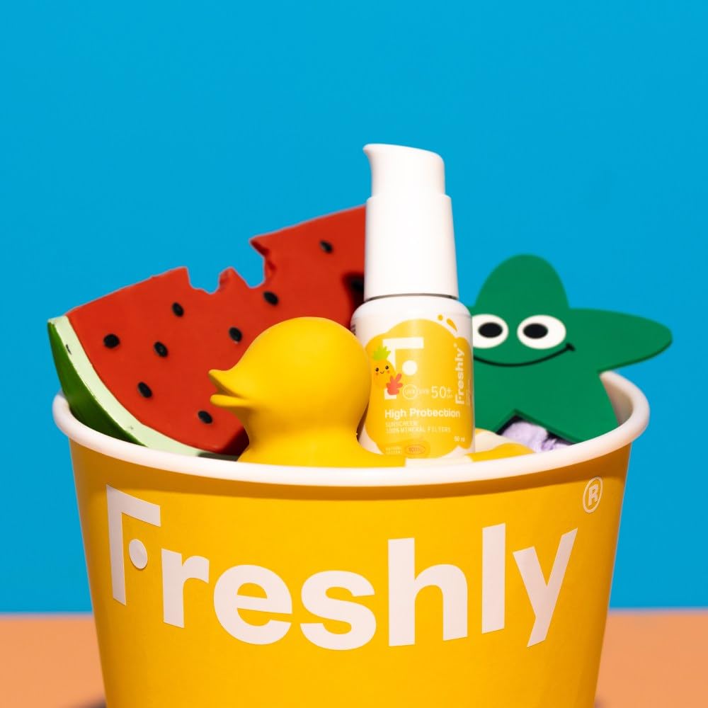 Freshly Kids Crema solare per bambini con filtri fisici, adatta per pelli sensibili, atopiche e fin dal primo giorno Kids Protection Sunscreen, 100 ml