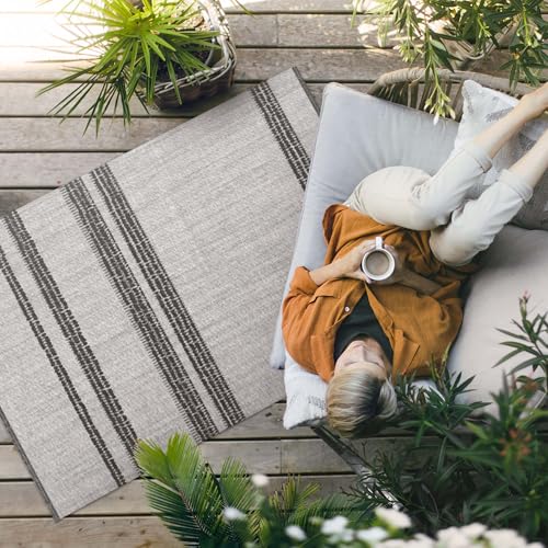 Tapis extérieur imperméable en PVC gris résistant pour sol de terrasse abîmé - 3