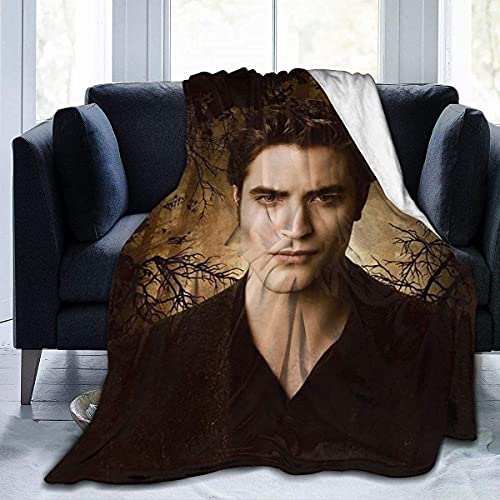 Design unico: la coperta in flanella con motivo decorativo, aggiunge un tocco chic alla tua stanza, migliora facilmente la decorazione della tua casa. Fornisce una diversa sensazione di morbidezza e migliora il sonno.