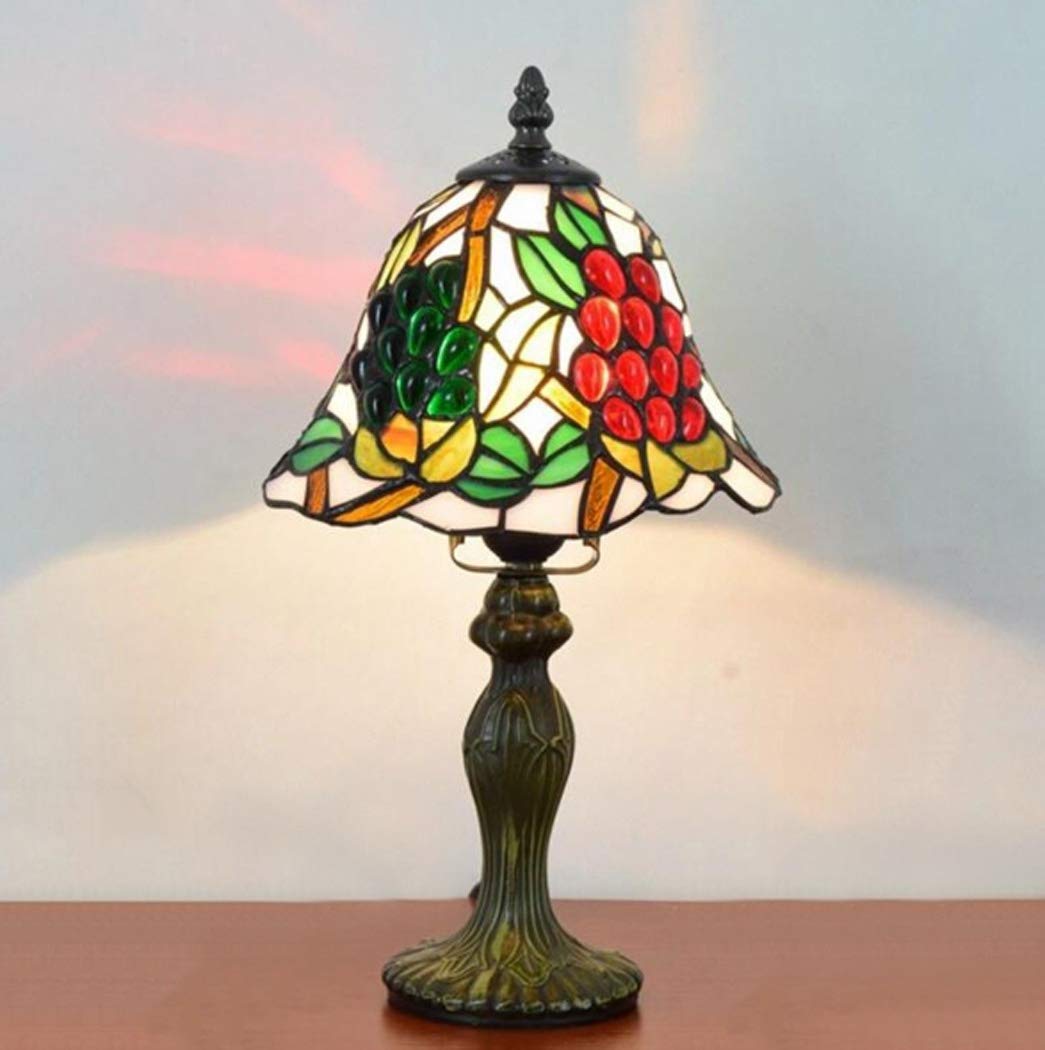 Lampa biurkowa w stylu Retro Art Stained Glass'ego witraż w stylu wiktoriańskim lampy stołowe 8 cali czerwone zielone koraliki winogronowe do salonu antyczne biurko nocna sypialnia