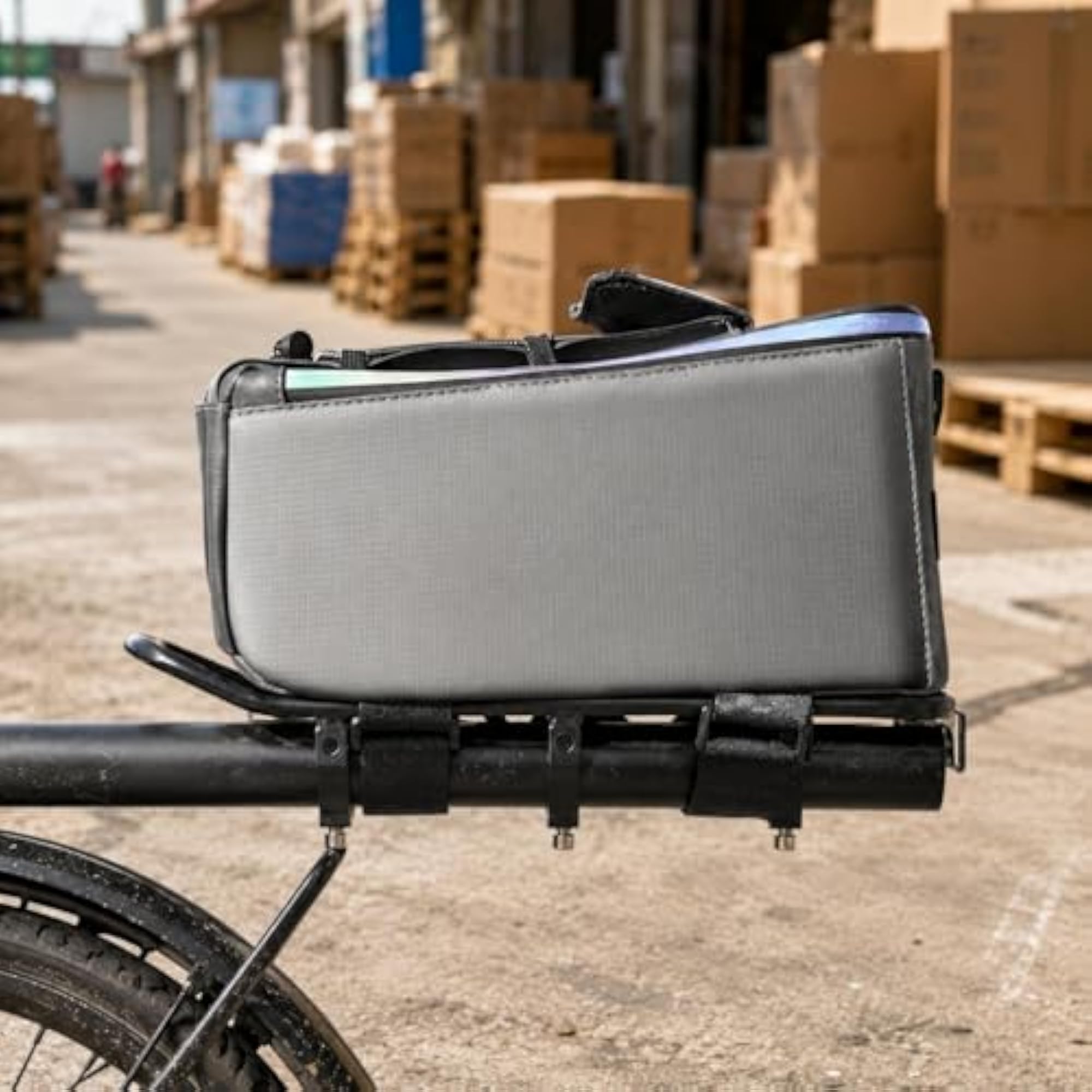 Waterproof Black Bike Trunk Bag with Zipper Closure