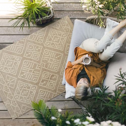 Tapis en vinyle imperméable pour rénover un sol de balcon usé