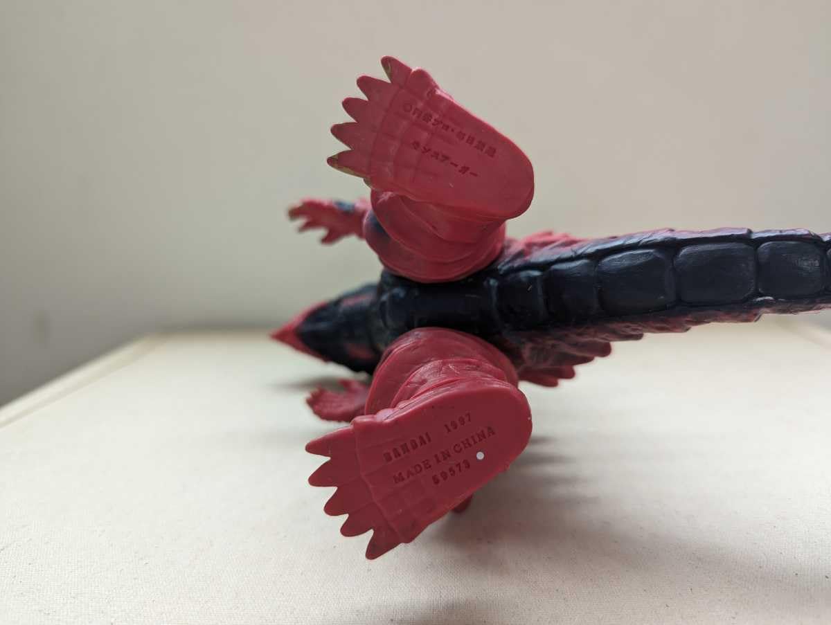 Amazon.co.jp: ウルトラ怪獣800シリーズ ソフビ モンスアーガー（濃黒