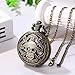 Imagen de JewelryWe Reloj de Bolsillo de Calavera Hombre Retro: Cuarzo Analógico Escala de Número Arábigo Cadena de Puentes