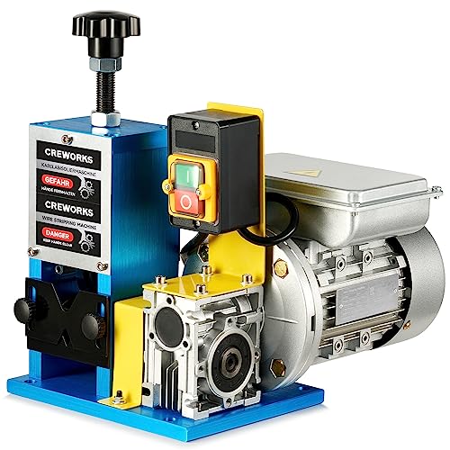 SPELLATURA SENZA SFORZO: Questa macchina spelafili elettrica CREWORKS raggiunge velocità fino a 30 metri al minuto, rimuovendo facilmente l'isolamento dai vecchi cavi. Un motore ad alta efficienza da 180 W aziona le sue resistenti lame in acciaio.