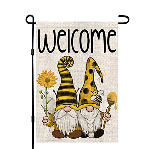 10 Best Gnome Outdoor Flags of 2022 Nuweba