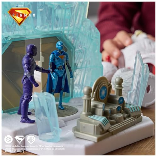 DC Comics - Playset Forteresse De Solitude - Univers De Jeu Complet Issu du Film - 3 Figurines Incluses - Super Héros Et Super Vilain - Jouet À Collectionner - Cadeau Enfant - Jouet Enfant 4 Ans Et +