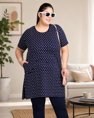 Image of In Love Women's All-Over Printed Cotton Plus Size Longline T-Shirt with Pockets