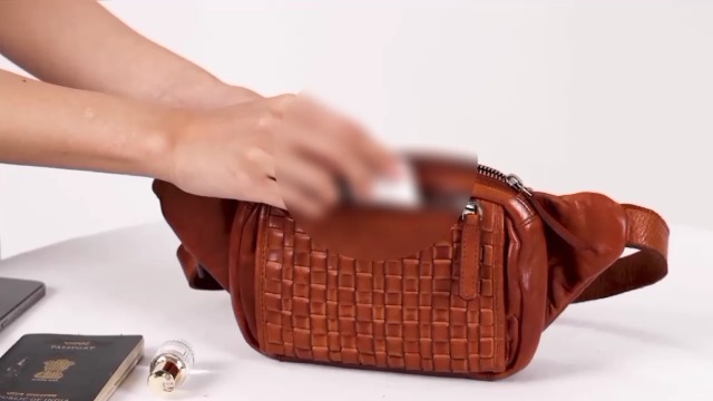 Vilenca Holland Genuine Leather Belt Fanny Bag Cognac Amazon.com | Vilenca Holland Genuine Leather Waist Bag  main image 4