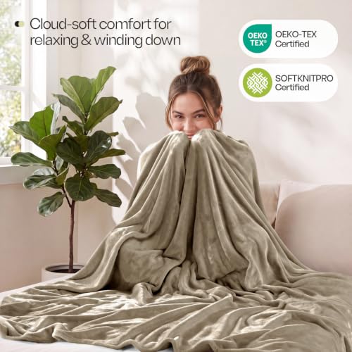 Image of Utopia Bedding Fleece Blanket King Size Camel 250GSM Luxury Fuzzy Soft Anti-Static Microfiber Bed Blanket (90x102 Inches)