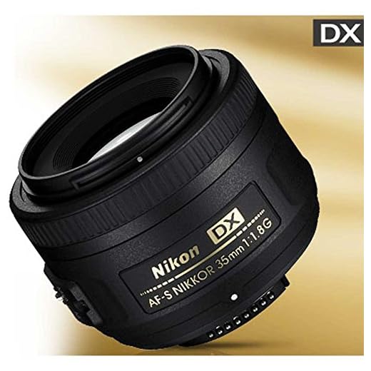Nikon 35mm f/1.8G DX Lens (Renewed)
