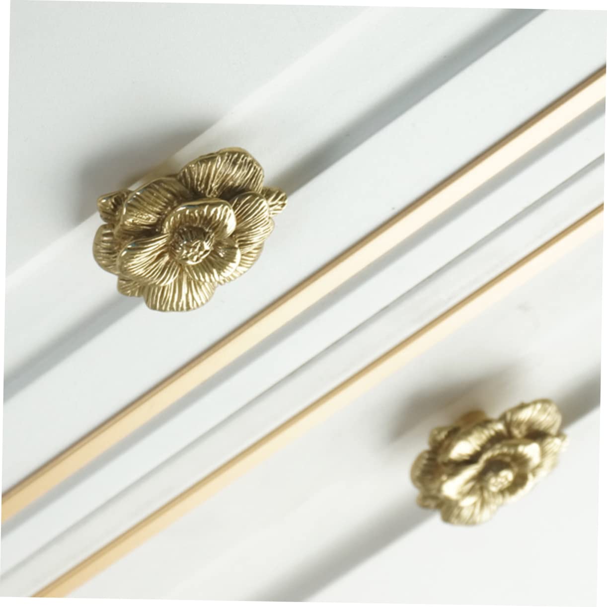 Housoutil 3 Maniglie Per Mobili in Rame Piccole Manopole Per Cassetti Maniglie Per Porte Di Mobili Maniglie Decorative A Forma Di Fiore Facili Da Installare Per Cassetti E Guardaroba.
