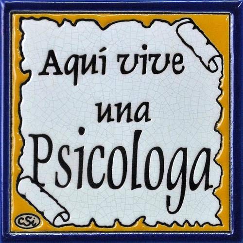 Aquí vive un/una. Artesanía realizada a mano con la técnica de la cuerda seca. Craquelé. Rótulos. Azulejo fabricado artesanalmente para decorar. Cerámica para colgar. TORO DEL ORO Cover