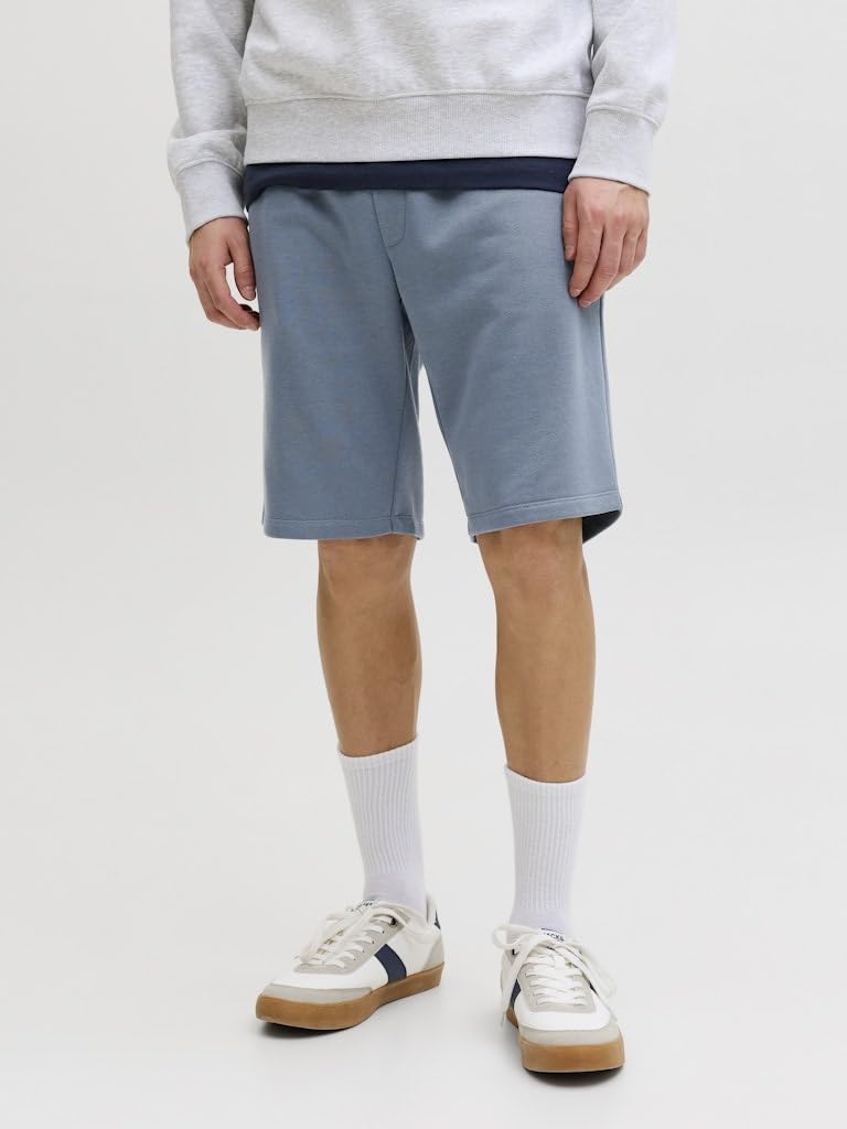 JACK & JONES Pantalones Cortos de Sudadera Bermuda Ajuste cómodo hasta la Rodilla con Bolsillos Laterales