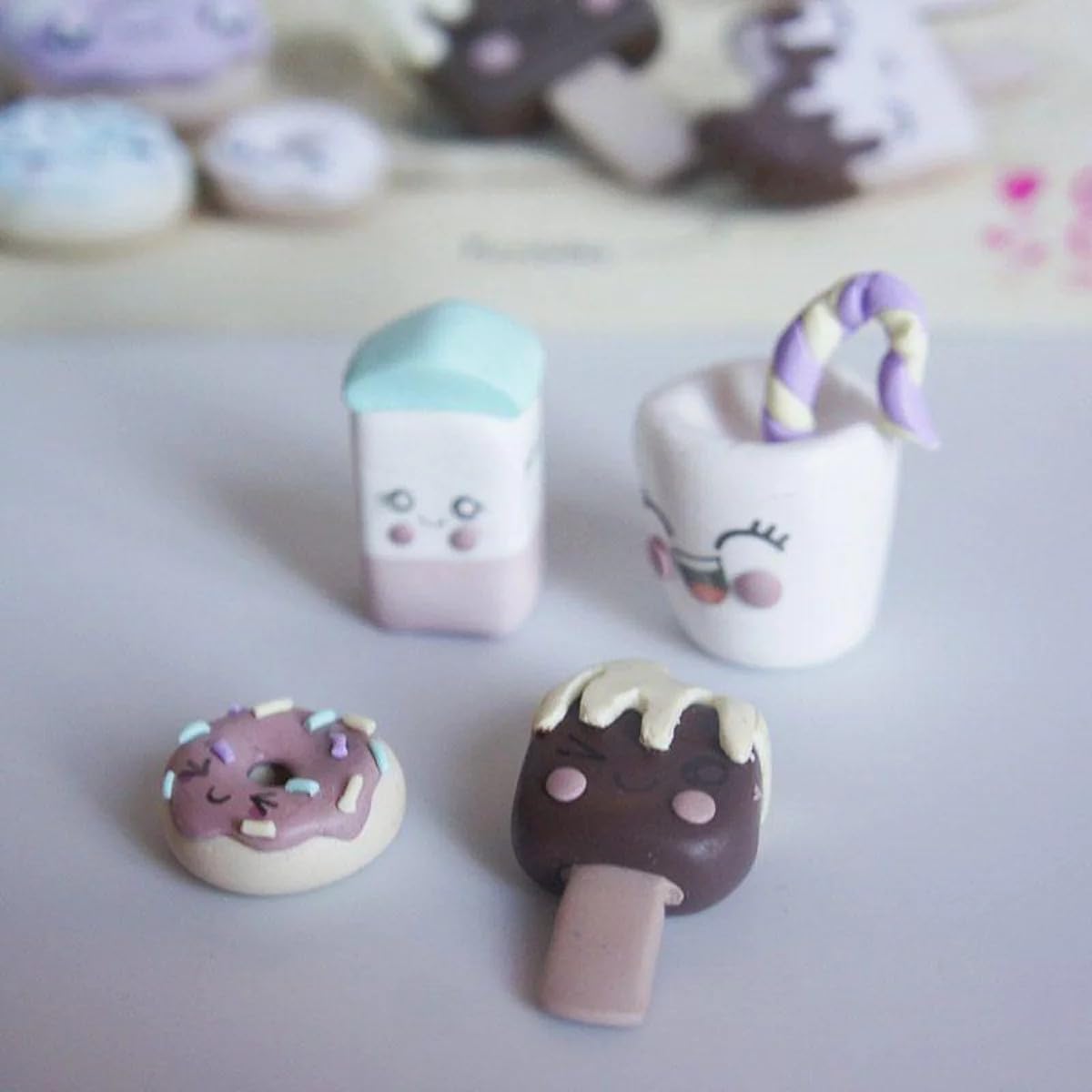 Mallette figurine Fimo - Kawaii family - 18 pcs