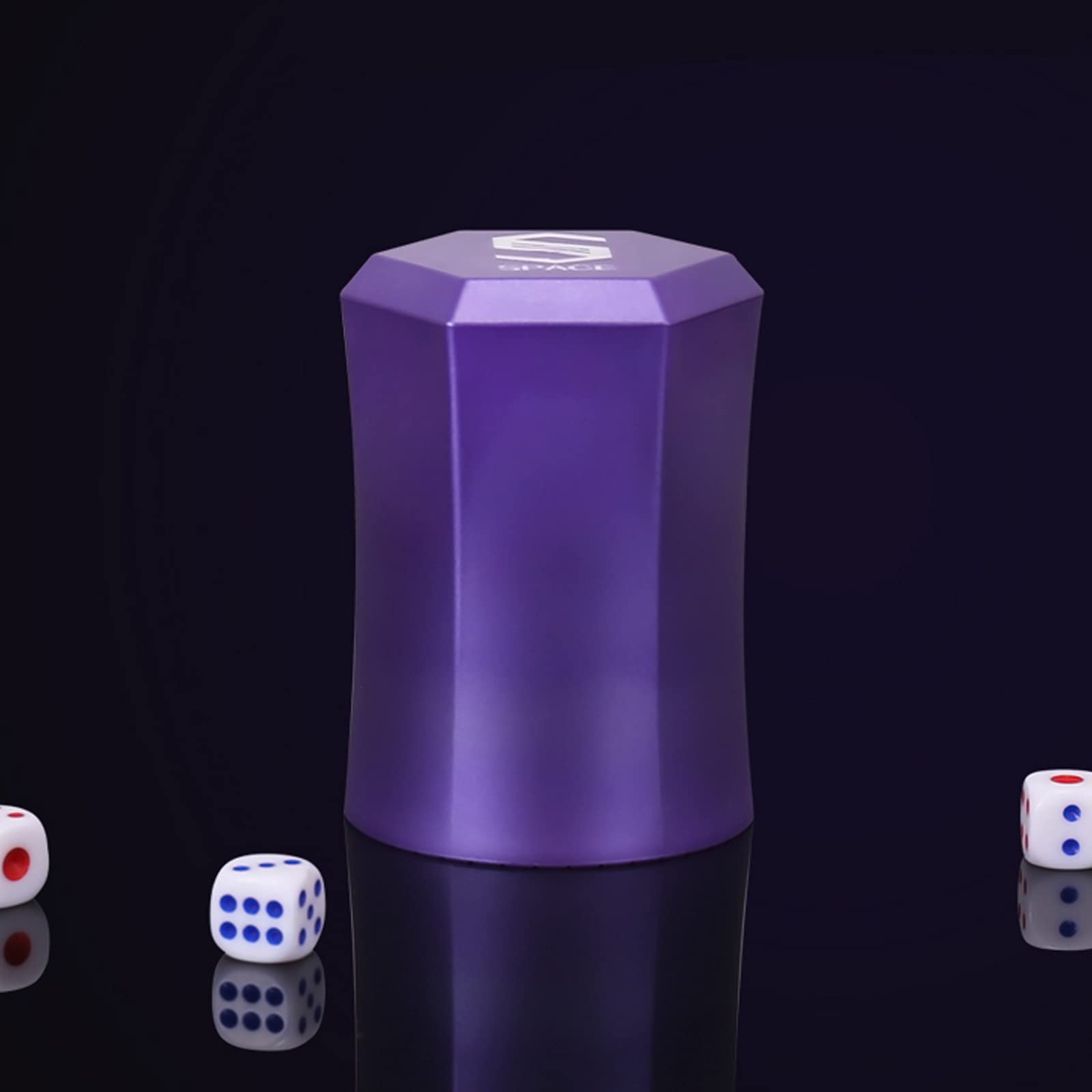 Lot de 10 gobelets à dés en plastique vert avec 60 dés