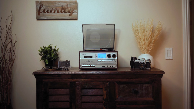 Amazon.com: Victor VWRP-4200 Cosmopolitan 8-in-1 Turntable Music