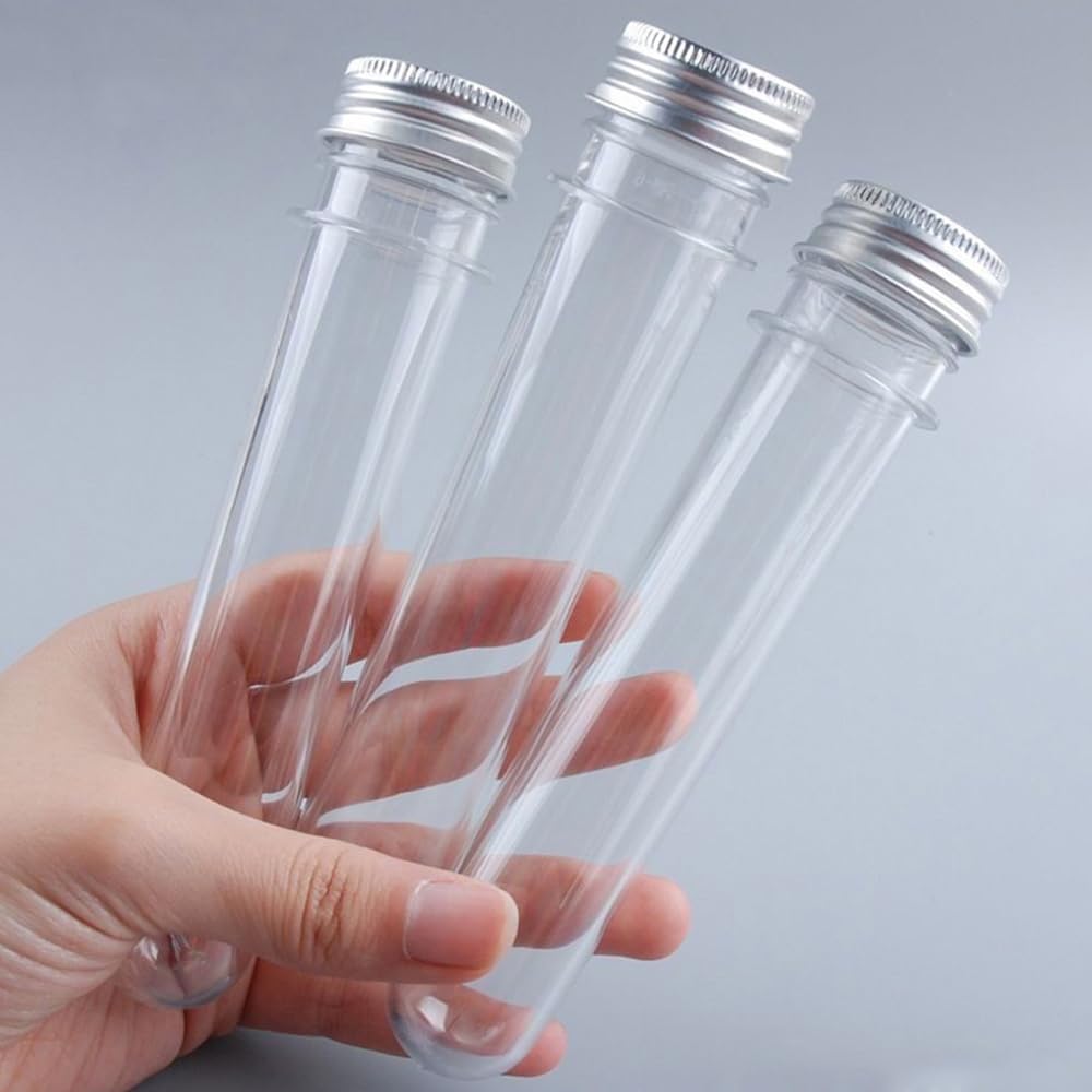 50 botellas de plástico PET vacías de tubo de ensayo cilíndrico transparente con tapa de aluminio de rosca para plantas, especias, caramelos, contenedores portátiles recargables (80 ml, plateado)