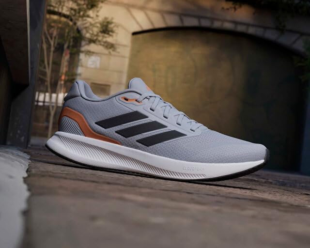 Image of Adidas Mens Run Falcon 5