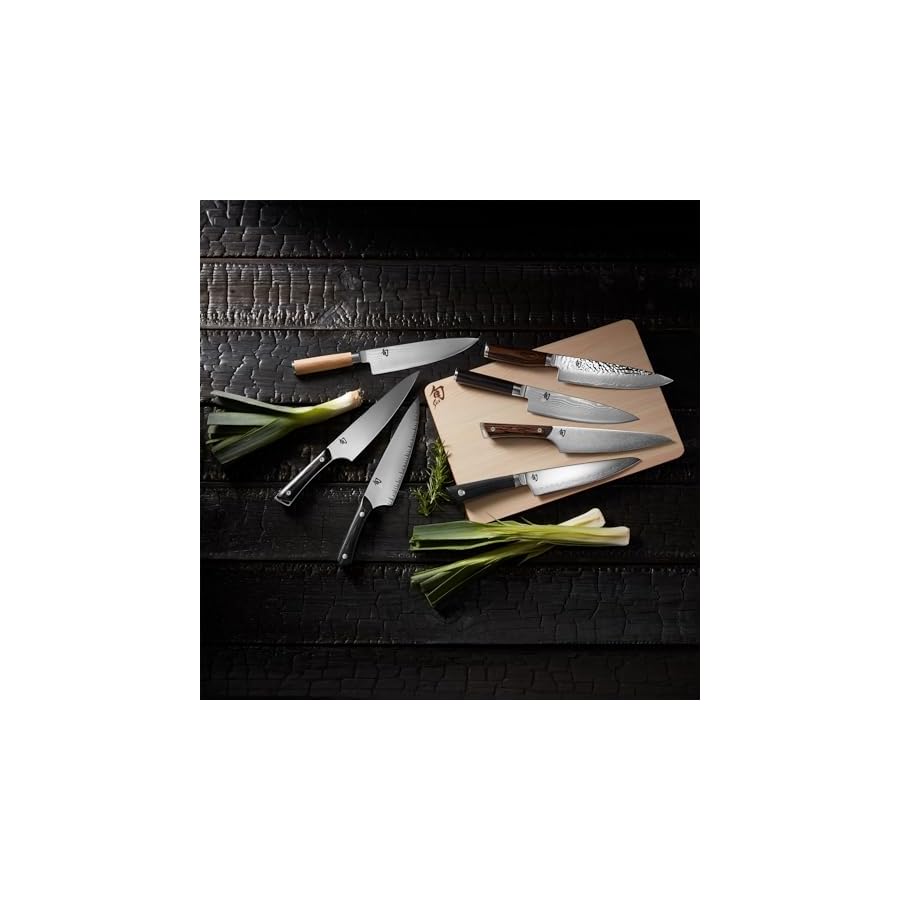 Shun Classic 8" Chef's Knife, Handcrafted Japanese Kitchen Knife, VG-MAX Core with Damascus Stainless Steel Cladding, Pakkawood Handle, High Quality Chef Knife for Professional and Home Chefs