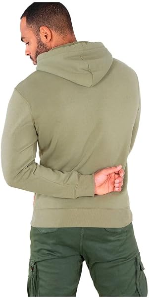 Besuche den ALPHA INDUSTRIES- Alpha Industries Herren Basic Hoody Kapuzenpullover in use