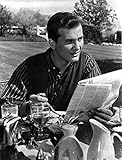 pate eclair poster Größe: 20,32 x 25,40 cm Celebrity Photos Pat Boone Reading a Newspaper and Eating Outdoors Photo Print (20,32 x 25,40 cm)