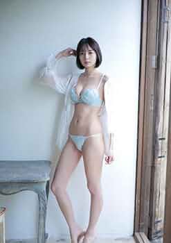 岡田紗佳　クッション　非売品 51J4jbw9aDL._UF350,350_QL50_.jpg