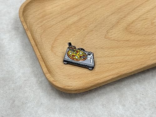 Share Pizza Brooch Rocket Ship Badge Fan Cosplay Jewelry Video Game Peripheral Gifts Drip Oil Painted Enamel Pins Suitable for Hats Jackets Canvas Bags3