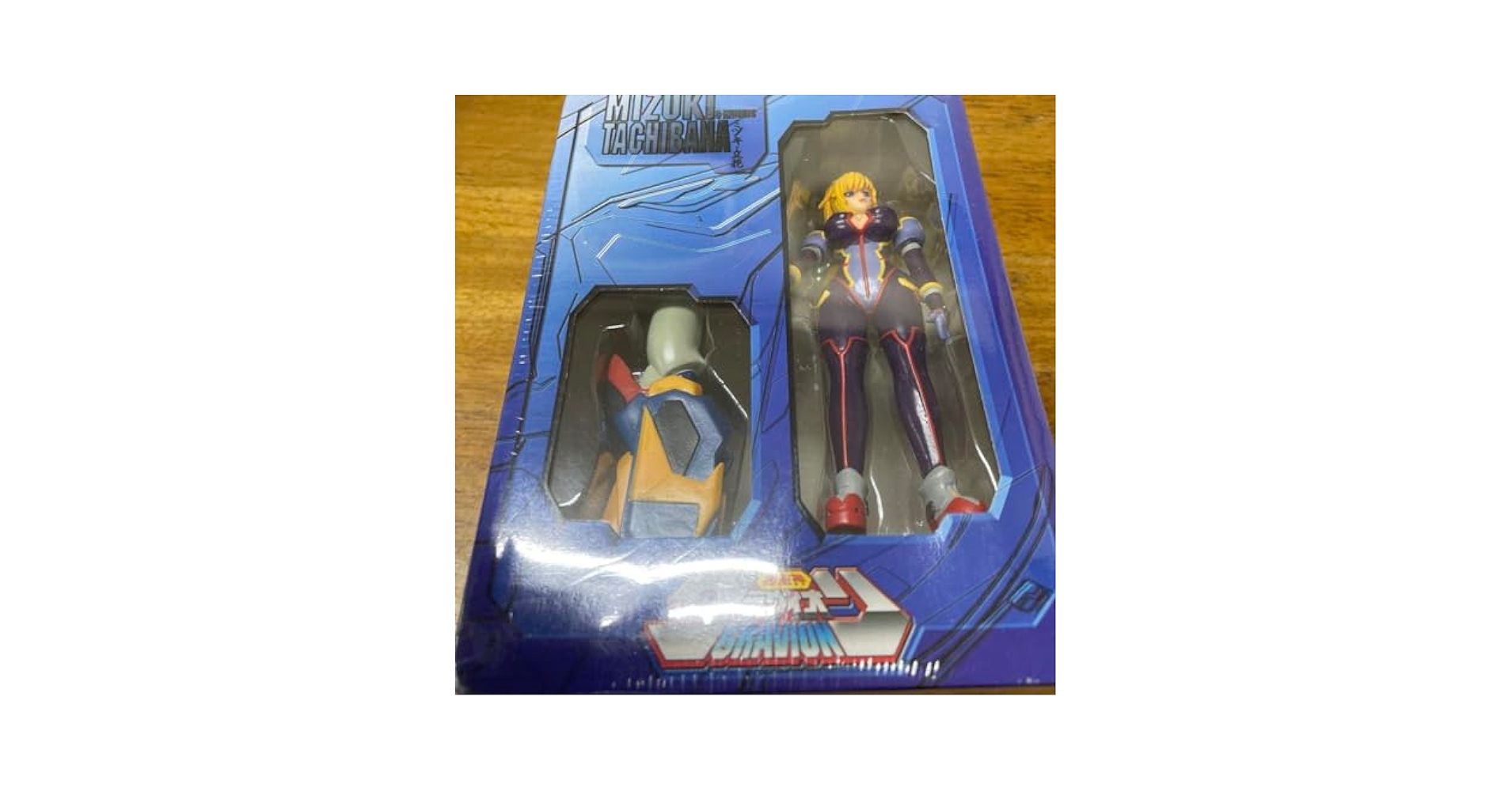 超重神グラヴィオン　ミズキ立花　完成品フィギュア Amazon.co.jp: Venus 超重神グラヴィオンZwei ミヅキ・立花 V