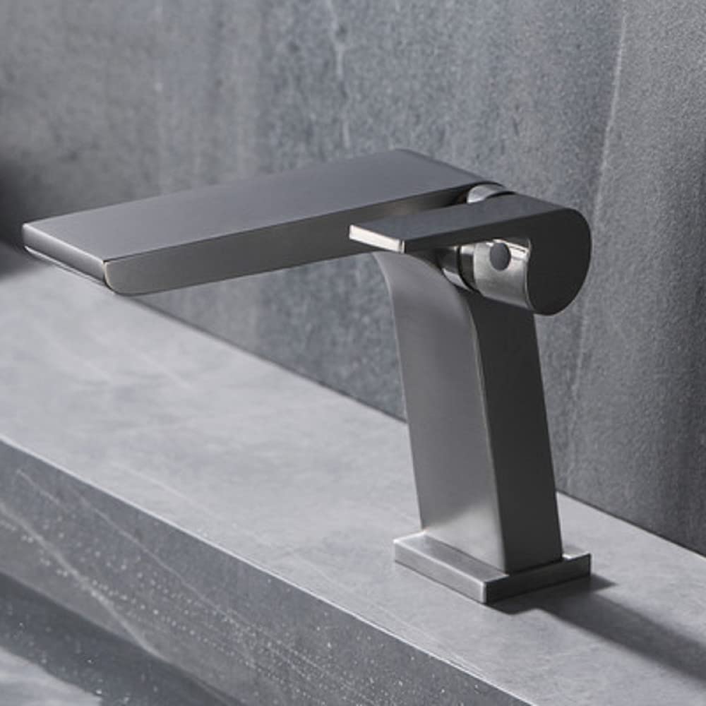 Robinet de lavabo cascade gris pour transformer votre salle de bains en spa contemporain
