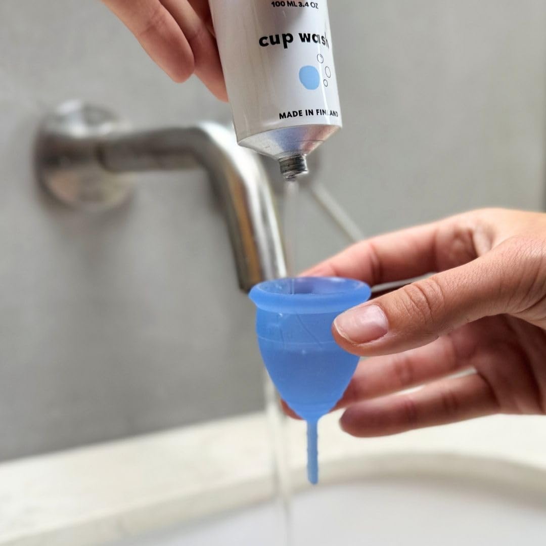 Lunette Gel per la Pulizia della Coppetta Mestruale – Gel a pH Bilanciato per Coppette e Dischi – Vegano e Sicuro per il Silicone – Formato da Viaggio – Prodotto in Finlandia, 100 ml