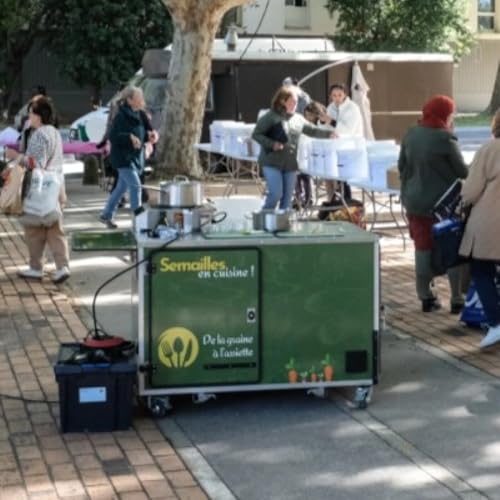 Le march&eacute; solidaire et bio de la Croix des Oiseaux