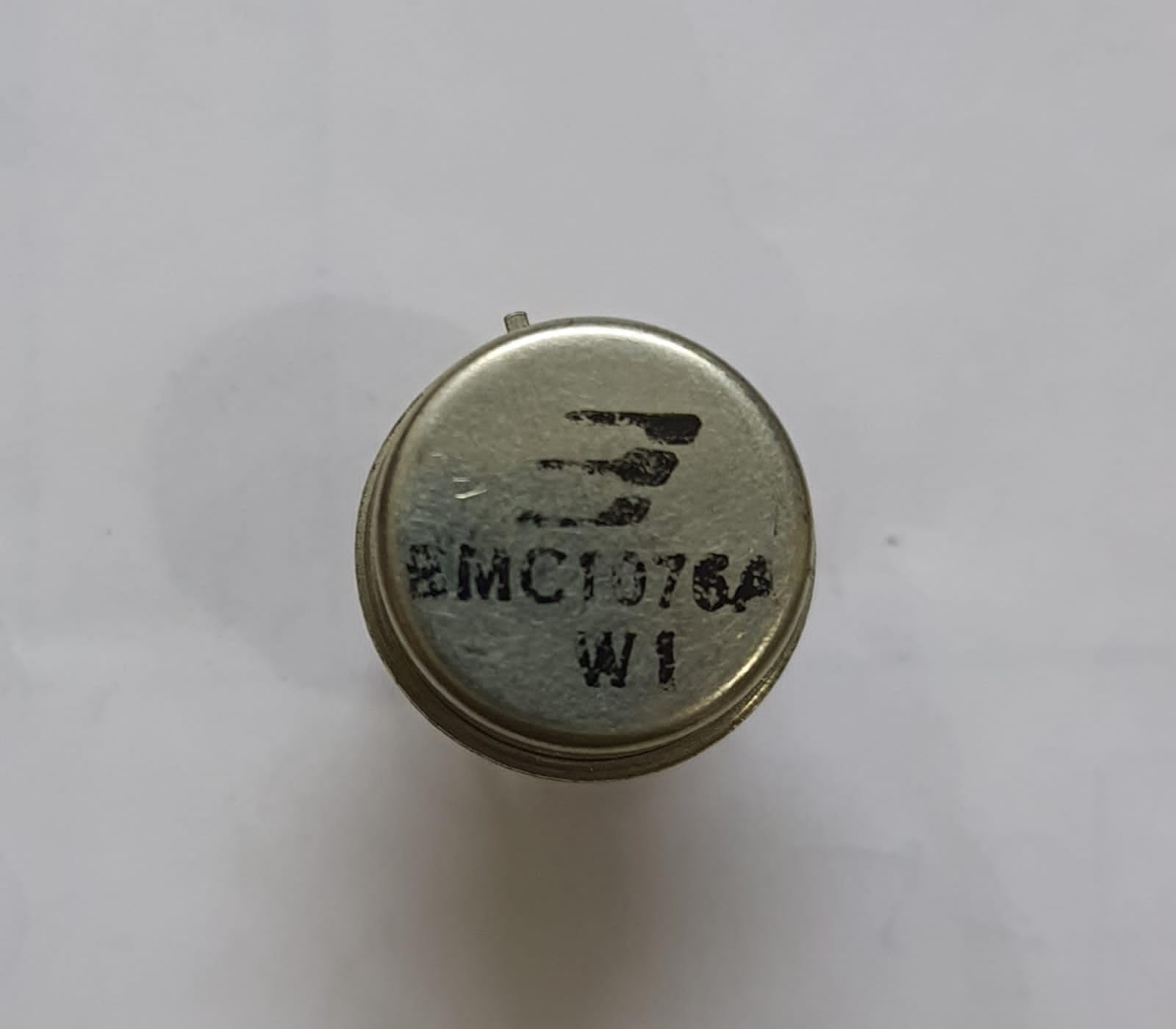 BMC 1076A Integrated Circuit.-picture-28