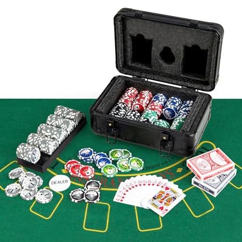 【Set Completo di Chip da Poker】Questo set da fish poker da gioco include 300 chip, 1 bottone, 2 mazzi di carte e 1 feltro per poker, permettendoti di goderti infinite serate di poker. Inoltre, tutti questi elementi essenziali sono contenuti in una robusta valigetta con serratura per garantire la sicurezza.