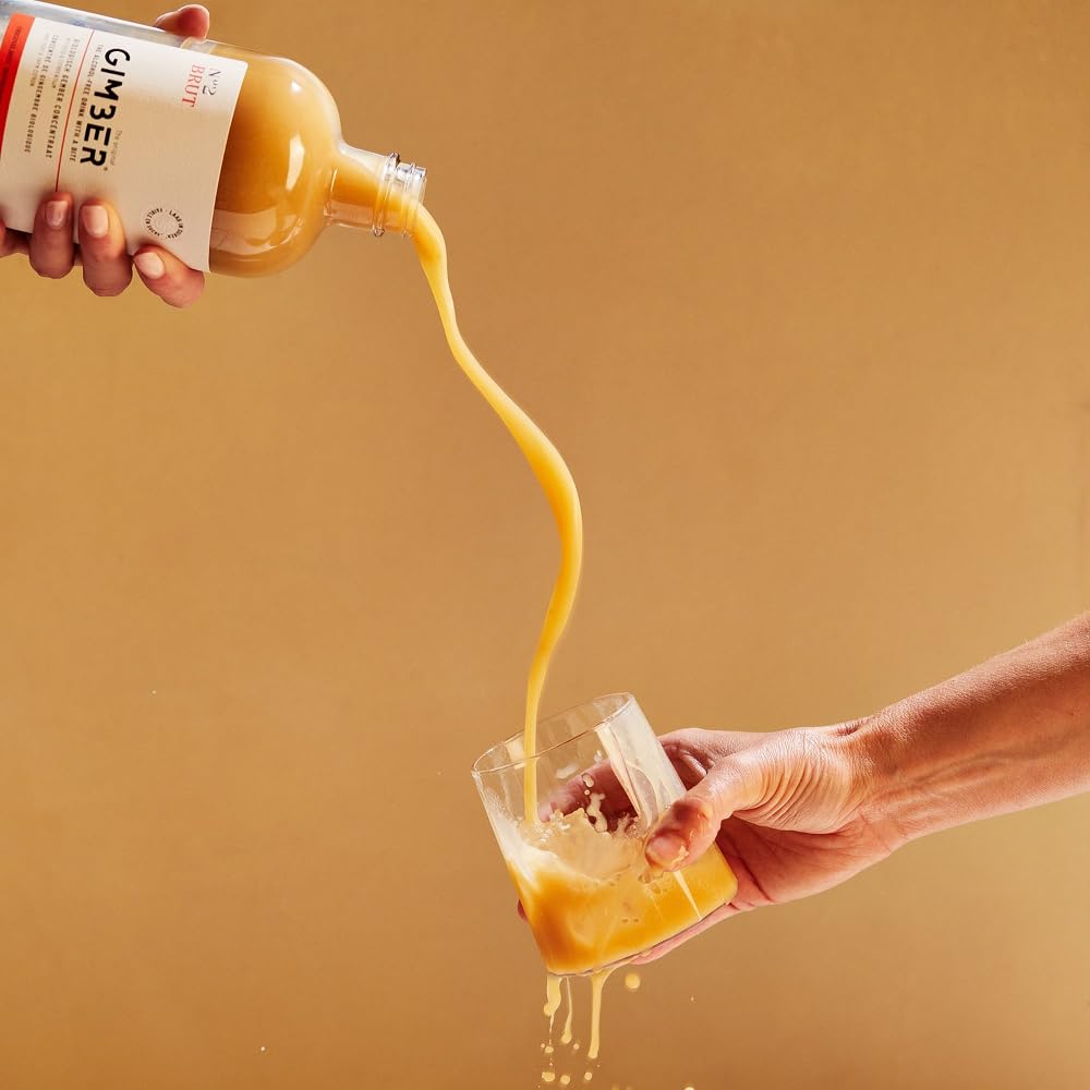 GIMBER N°2 700ml Brut | Biologisches Ingwerkonzentrat mit 50% weniger Zucker Alkoholfreier Ingweressenz aus Ingwer, Yuzu Frucht & Zitronenthymian 100% natürlich, vegan & ideal für Getränke & Cocktails