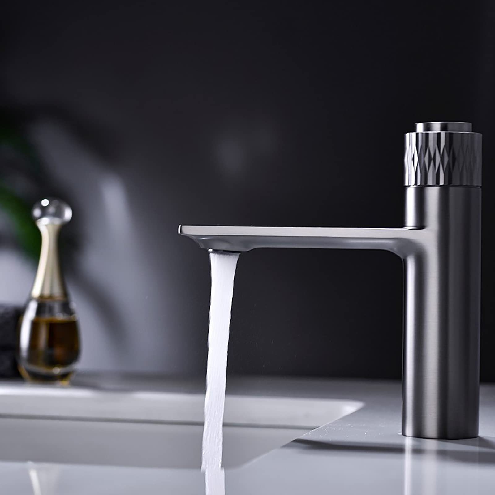 kitchen sink faucet Basin Faucet Brass Bathroom Sink Faucet Single Handle Basin Mixer Tap Deck Mounted Vanity Faucet Sink Mixer Tap Hot and Cold Lavatory Faucet,Brushed Gold (Brushed Gold) drinking