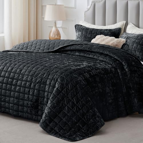 BEDELITE Velvet Quilt Set Queen Size - Luxury Velvet Comforter Bedding Set 3 Pieces, Soft Cozy Black Oversized Bedspread Coverlet for All Seasons with 2 Pillow Shams