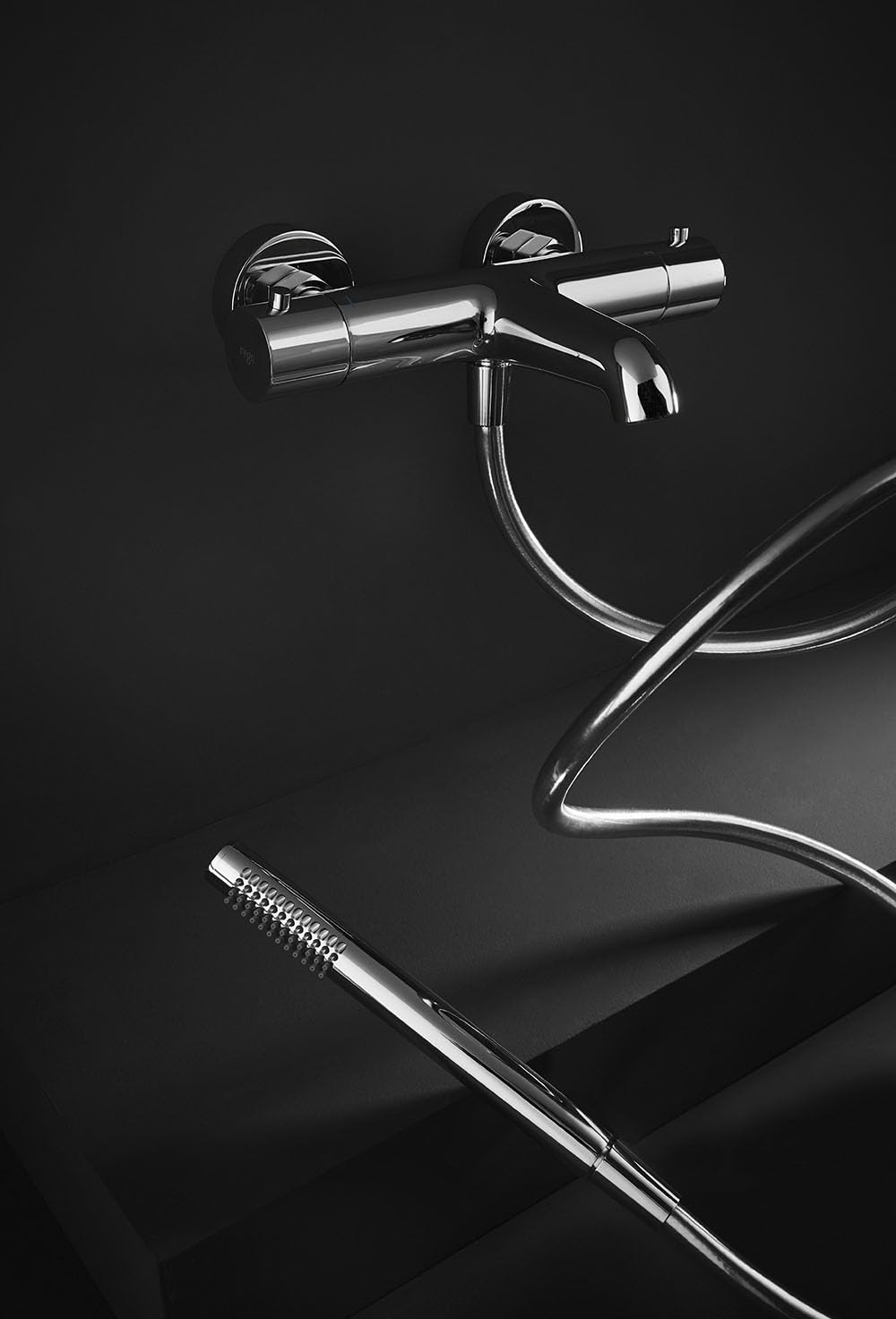 Regn Thermostat-Bademischer mit Wasserfallauslauf (Nickel)