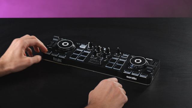 Hercules DJControl Starlight – Dahili Işık Gösterisi ve