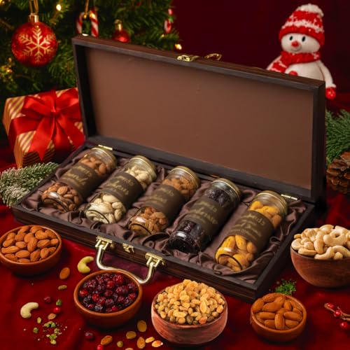 Image of Purevida Premium Dry Fruits Gift Box | 750g Assorted Nuts & Berries | Cashews, Almonds, Raisins, Cranberries & Kesar Malai Almond Daggers | Christmas & New Year Festive Gift Hamper