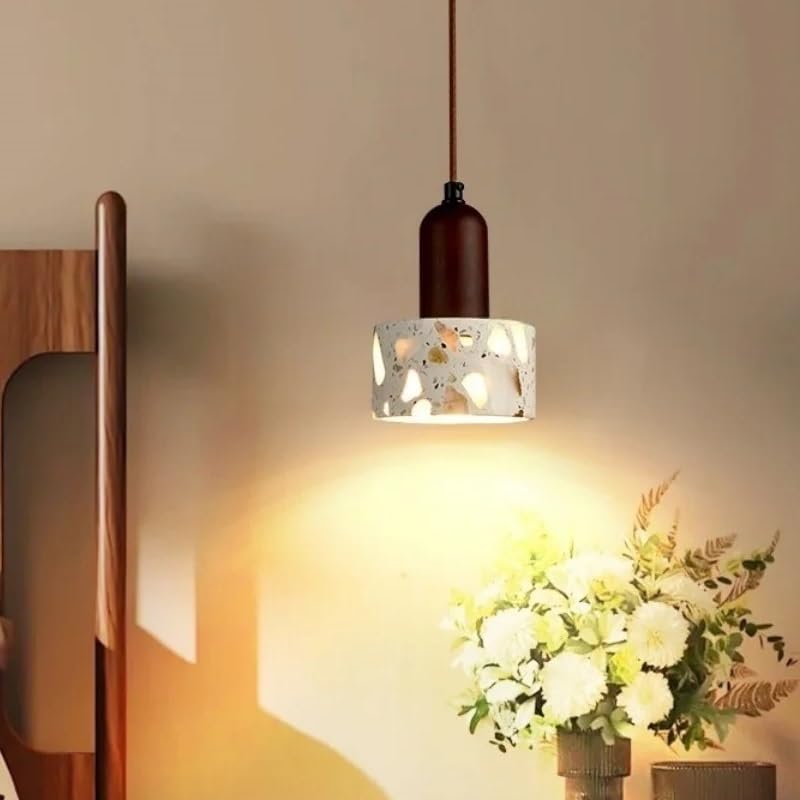 Lampe suspendue pour couloir étroit résolvant le manque de lumière avec élégance