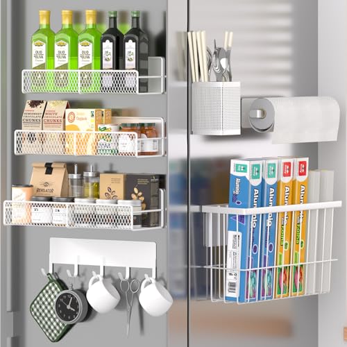 DTUQYX Estante magnético para especias para nevera, 7 estantes de metal, organizador portátil, estante con ganchos, soporte para toallas de papel, utensilios de cocina y tabla de cortar, blanco
