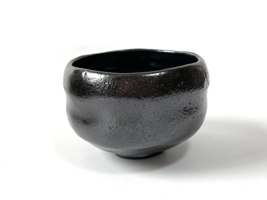 Amazon.co.jp: 陶芸家 七世 松月 吉向蕃斎 黒茶碗 黒楽 茶碗 楽茶碗 共