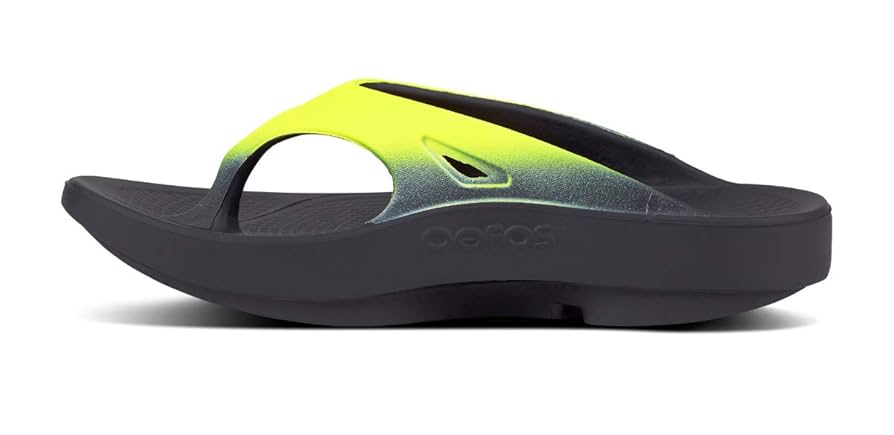 YELLO スポーツサンダル オリーブ YELLO スポーツサンダル オリーブ