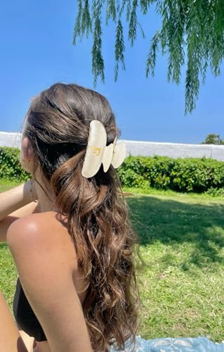 Image of LILIE&WHITE Acrylic Letter Hair Clips For Women Stylish F Initial Hair Claw Alphabet Hair Clip Fashion Glitter Monogram Claw Clip Elegant And Durable Hair Accessory Large Hair Clips F