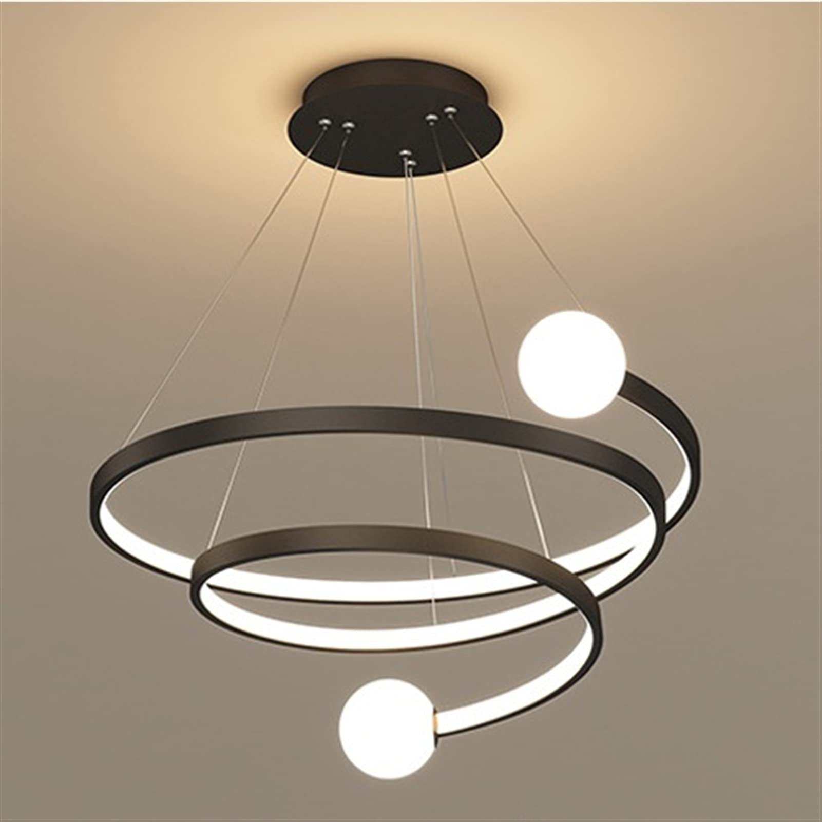 Lampes suspendues à intensité variable pour éliminer la fatigue visuelle au salon